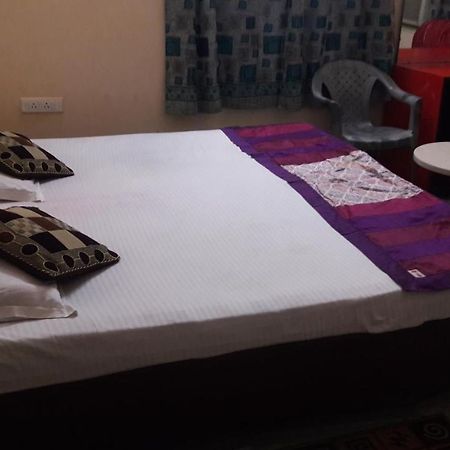 Shanti Guesthouse Bhubaneswar Dış mekan fotoğraf