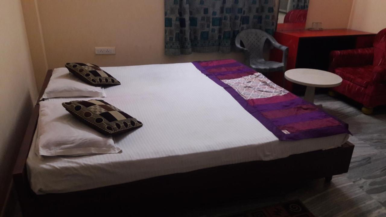 Shanti Guesthouse Bhubaneswar Dış mekan fotoğraf